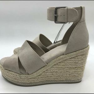 🎁Universal Thread Microsuede Ankle Strap Espadrille